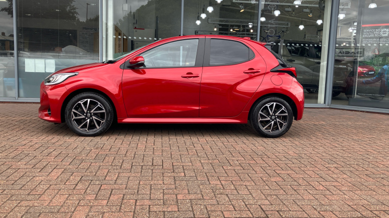 Toyota Yaris 1.5 Hybrid Design 5dr CVT Hybrid Hatchback